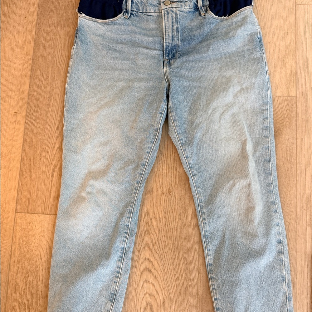 Good American Light Wash Slim Straight Maternity Jeans